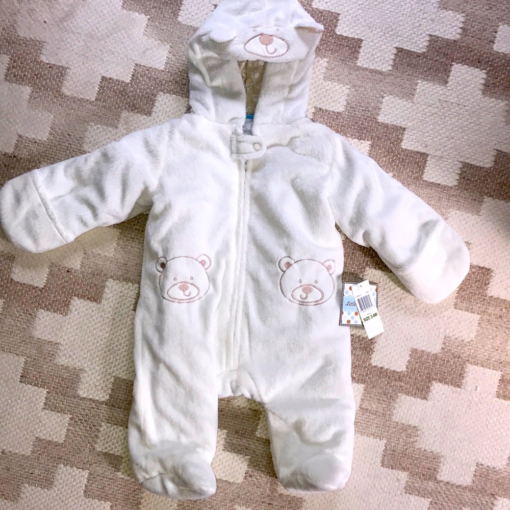 NWT Baby Bunting